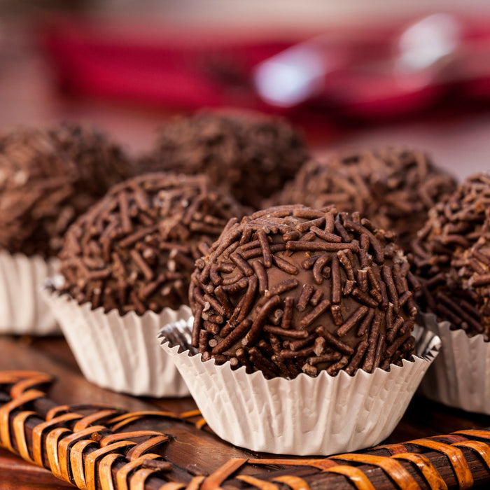 O Doce Mais Querido do Brasil: Celebre o Dia do Brigadeiro com a Everyday Brazil
